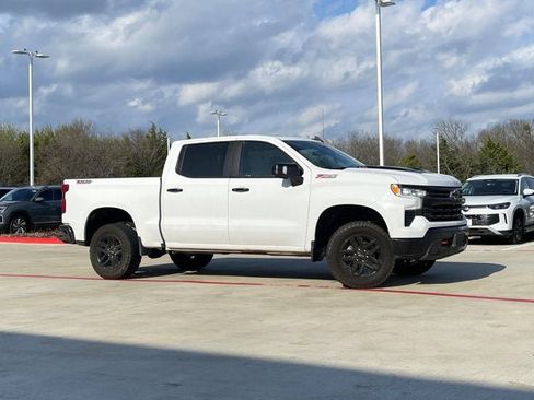 Used 2023 Chevrolet Silverado 1500 LT Trail Boss w/ LT Trail Boss Premium Package AWD/4WD image 5