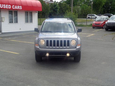 Used 2016 Jeep Patriot High Altitude AWD/4WD image 16