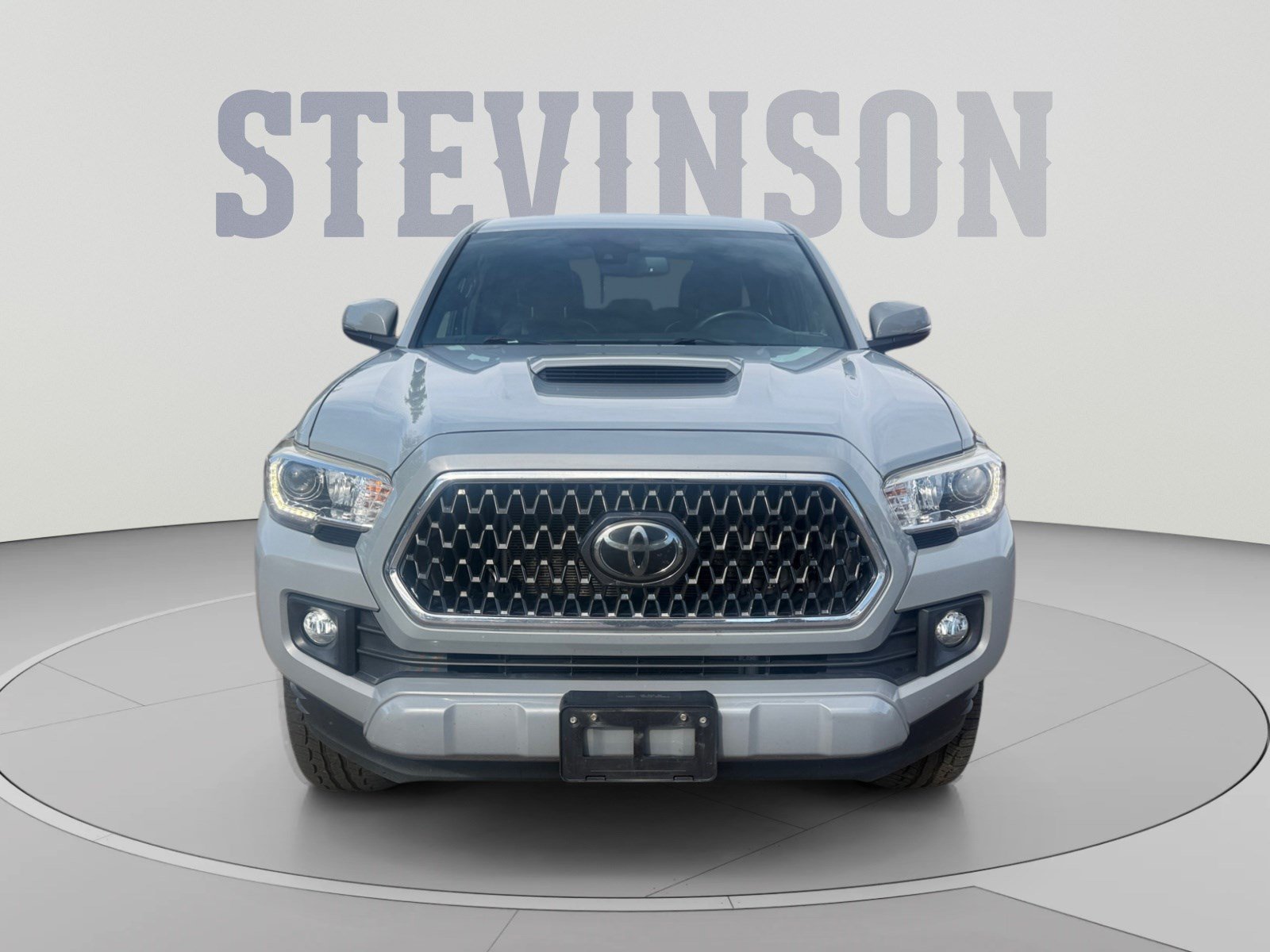 Used 2018 Toyota Tacoma TRD Sport AWD/4WD image 8