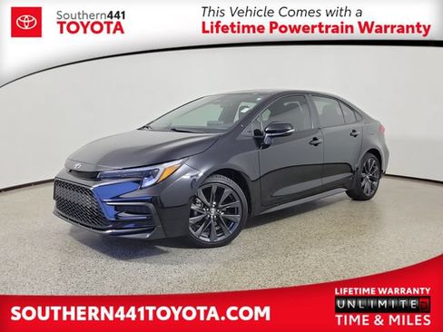 Used 2025 Toyota Corolla SE FWD image 1