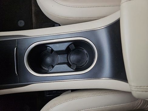 Used 2018 Lincoln MKC Select w/ Select Plus Package image 26