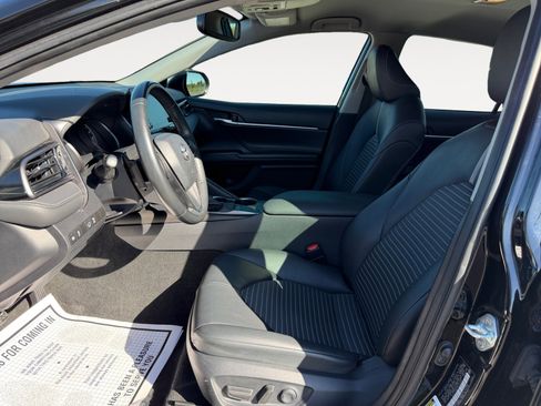 Used 2023 Toyota Camry SE image 24