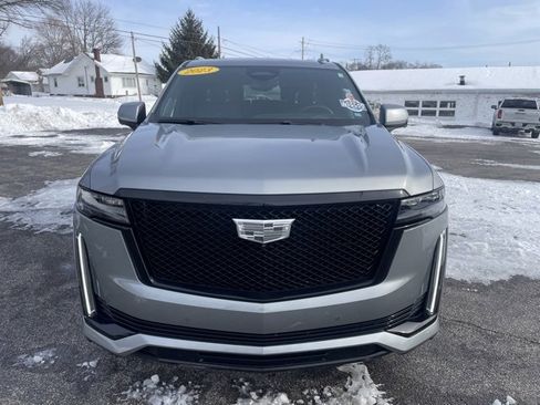 Used 2023 Cadillac Escalade Sport Platinum w/ LPO, ONYX Package image 2