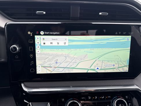 New 2026 GMC Sierra 3500 Denali w/ Technology Package image 27