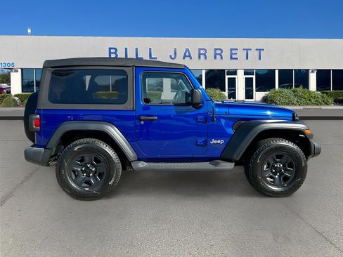 Used 2019 Jeep Wrangler Sport S image 8
