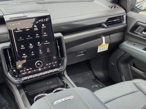 New 2026 GMC Yukon AT4 w/ AT4 Premium Package image 34