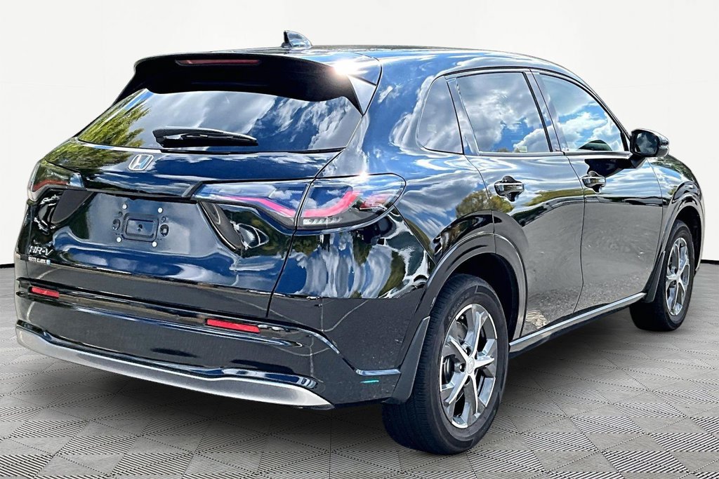 Used 2025 Honda HR-V EX-L image 6