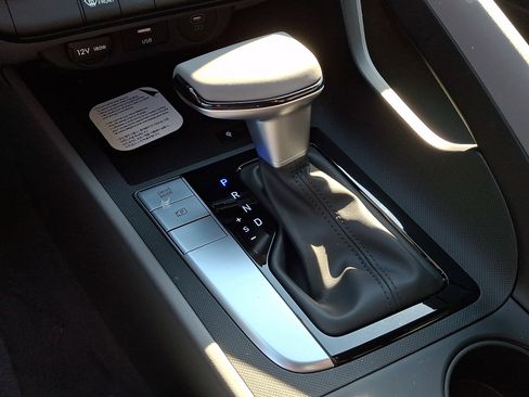 New 2026 Hyundai Elantra Sport image 18