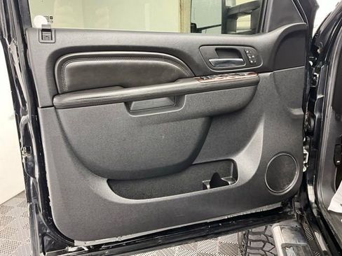 Used 2013 GMC Sierra 2500 Denali AWD/4WD image 16