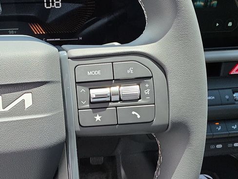 New 2027 Kia Seltos S FWD image 30