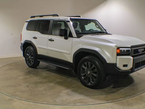 Used 2024 Toyota Land Cruiser w/ Premium Package AWD/4WD image 7
