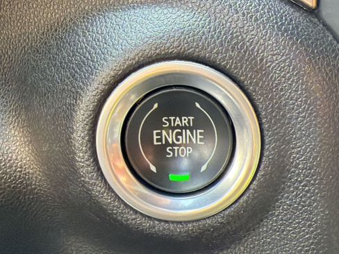 Used 2022 Chevrolet Silverado 1500 High Country w/ LPO, Dark Essentials Package AWD/4WD image 23