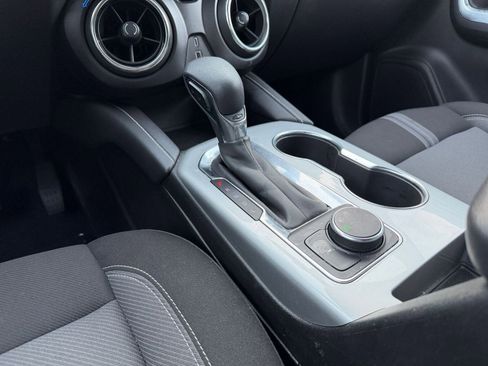 Used 2025 Chevrolet Blazer LT image 42