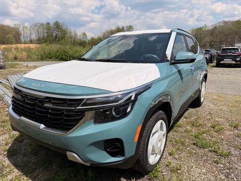New 2026 Kia Seltos EX AWD/4WD image 23