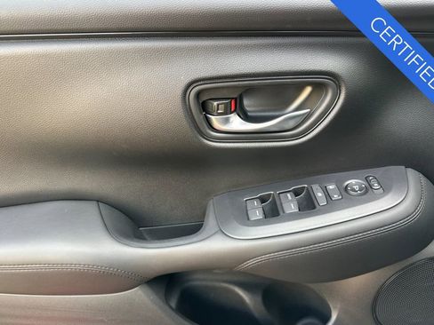 Certified 2026 Honda HR-V LX image 11