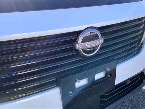 Used 2025 Nissan Murano SL image 32