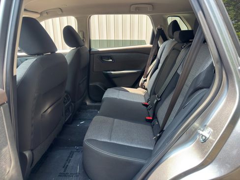 Used 2022 Nissan Rogue SV FWD image 33