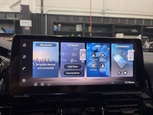 New 2026 Nissan Pathfinder SL image 18