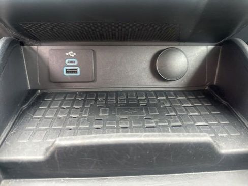 Used 2024 Ford Mustang Premium image 39