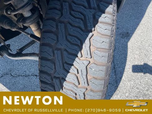 Used 2024 GMC Sierra 1500 AT4 w/ Technology Package AWD/4WD image 48