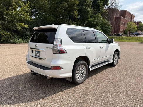 Used 2015 Lexus GX 460 w/ Premium Package AWD/4WD image 27