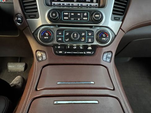 Used 2016 Chevrolet Tahoe LTZ AWD/4WD image 18