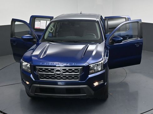 Used 2022 Nissan Frontier SV image 25
