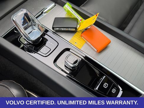 Certified 2024 Volvo S60 B5 Plus w/ Climate Package FWD image 22