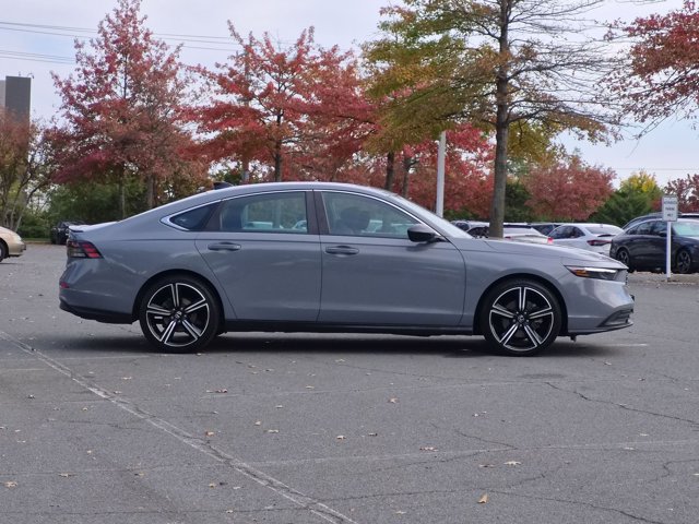 Used 2023 Honda Accord Sport image 4