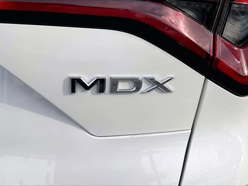 Used 2023 Acura MDX A-Spec image 11