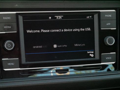 Certified 2023 Volkswagen Jetta S FWD image 28