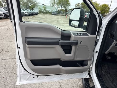 Used 2020 Ford F350 XL w/ Power Equipment Group image 12