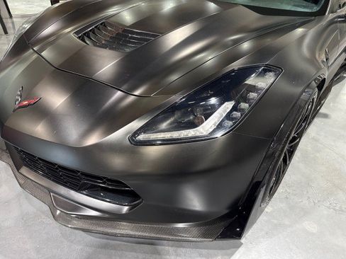 Used 2017 Chevrolet Corvette Grand Sport w/ Carbon Flash Badge Package RWD image 33