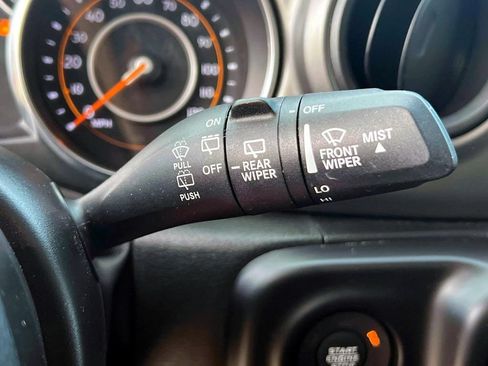 Used 2022 Jeep Wrangler Unlimited Sport AWD/4WD image 25