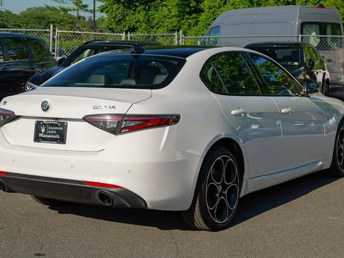 Used 2024 Alfa Romeo Giulia Ti w/ Active Assist Plus Package AWD/4WD image 7