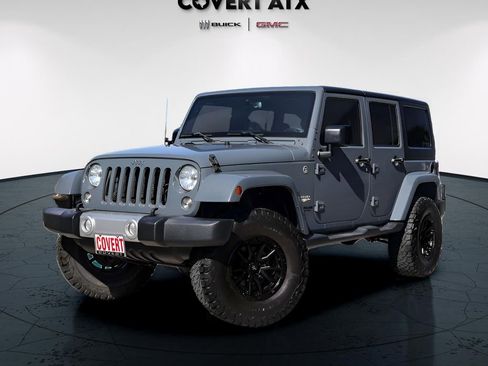 Used 2015 Jeep Wrangler Unlimited Sahara w/ Connectivity Group AWD/4WD image 1