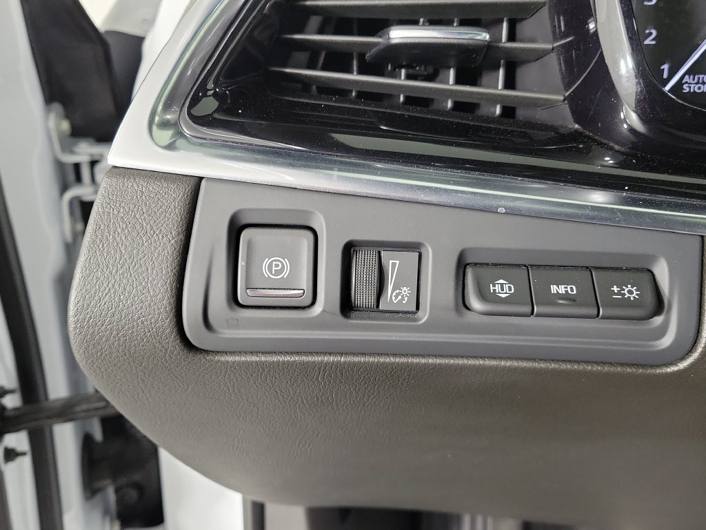 Certified 2023 Cadillac XT6 Premium Luxury w/ Technology Package FWD image 34
