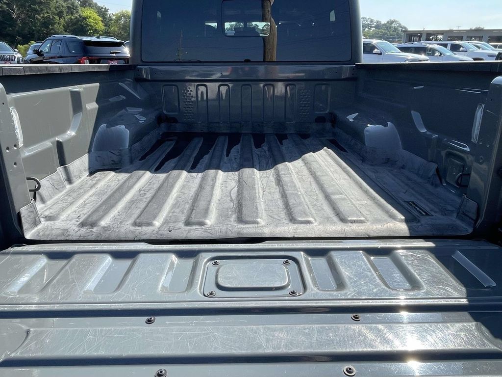 Used 2021 Jeep Gladiator Overland w/ Popular Equipment Package AWD/4WD image 18