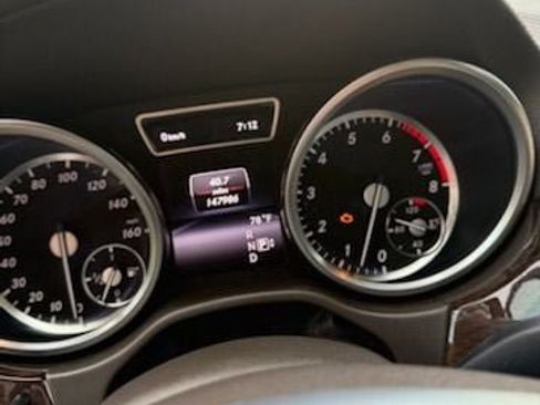 Used 2014 Mercedes-Benz GL 450 4MATIC image 9