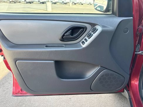 Used 2007 Ford Escape XLT AWD/4WD image 13