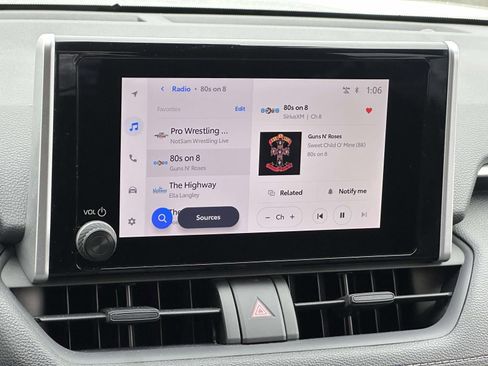 Used 2024 Toyota RAV4 XLE w/ Convenience Package image 17