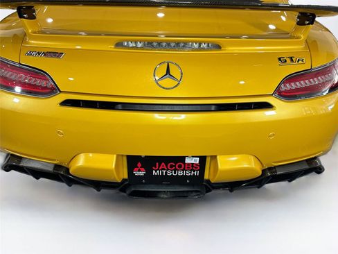 Used 2019 Mercedes-Benz AMG GT R image 32