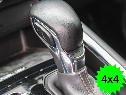 Used 2023 GMC Canyon AT4 w/ AT4 Premium Package AWD/4WD image 22