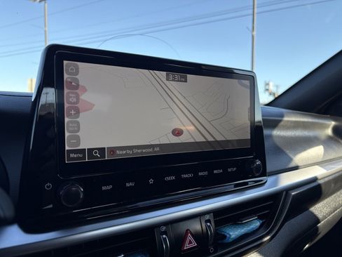 Used 2024 Kia Forte GT-Line image 16