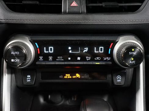 Certified 2024 Toyota RAV4 XLE FWD image 20