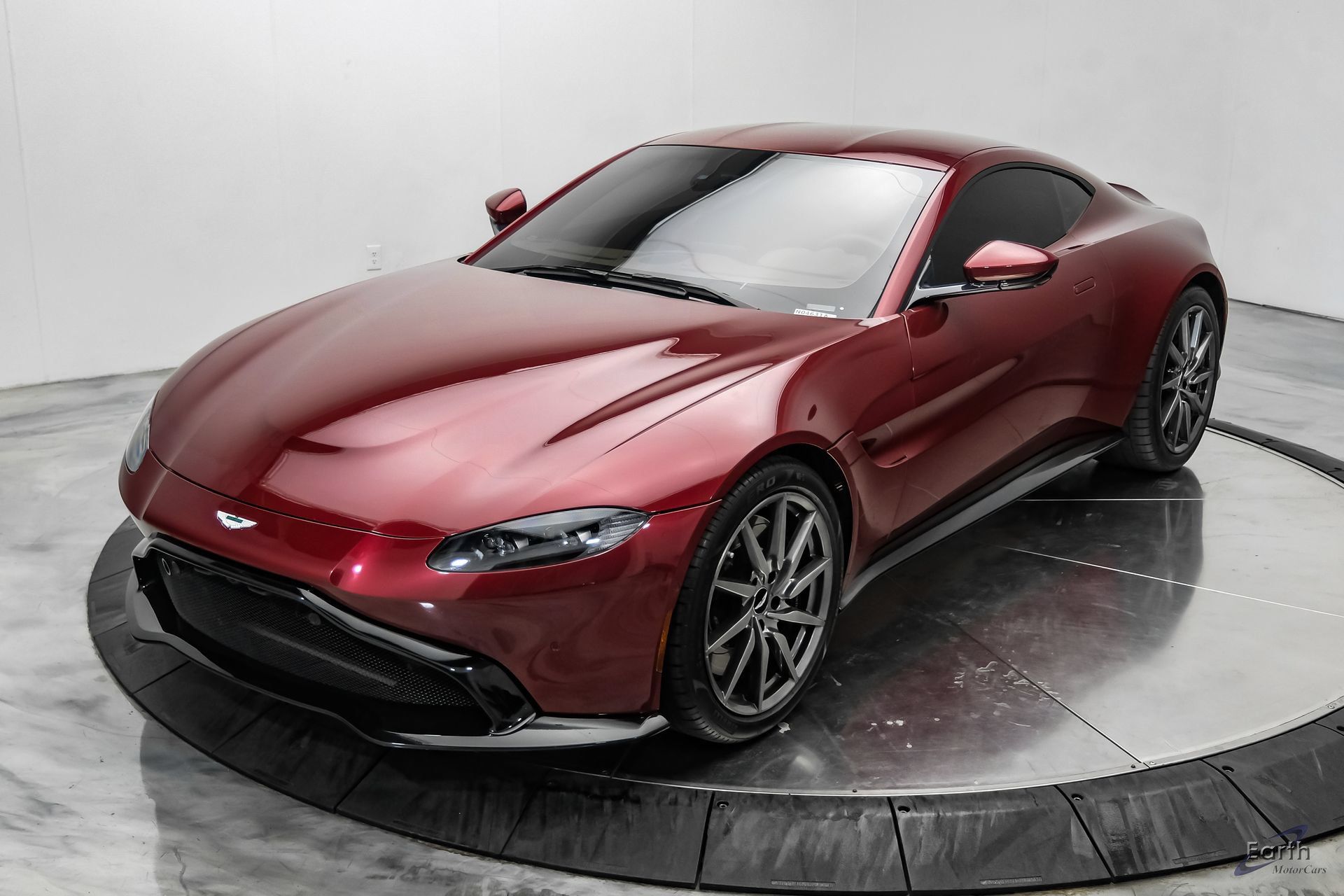 Used 2020 Aston Martin V8 Vantage Coupe RWD image 6