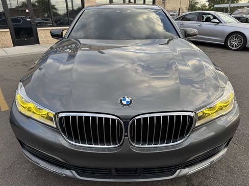 Used 2017 BMW 750i xDrive AWD/4WD image 2