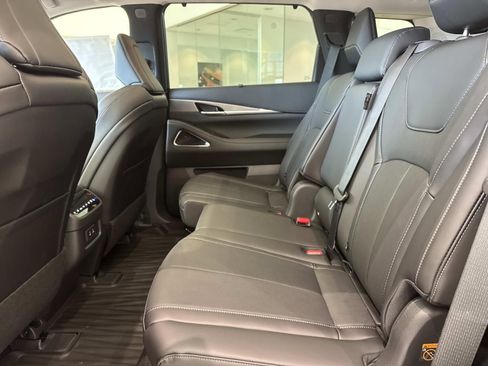 New 2026 INFINITI QX60 Luxe w/ Cargo Package image 9