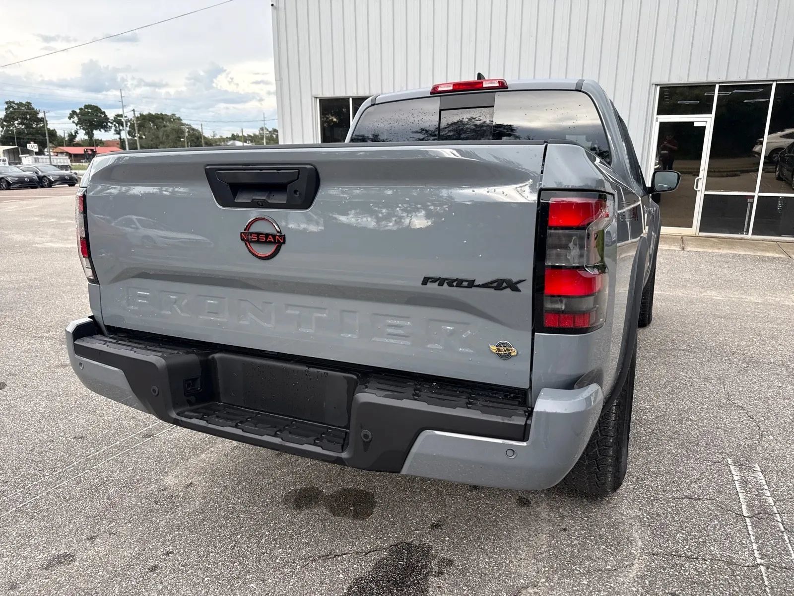 Used 2024 Nissan Frontier PRO-4X w/ Technology Package AWD/4WD image 8