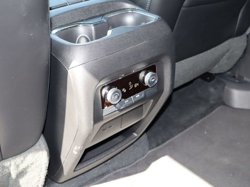 Used 2025 Buick Enclave Preferred FWD image 20
